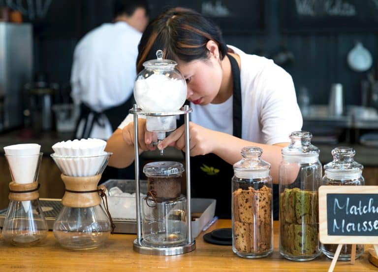 You Probably Need To Buy A Coffee Grinder￼